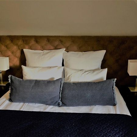 Bronisze Villa Riccona מראה חיצוני תמונה