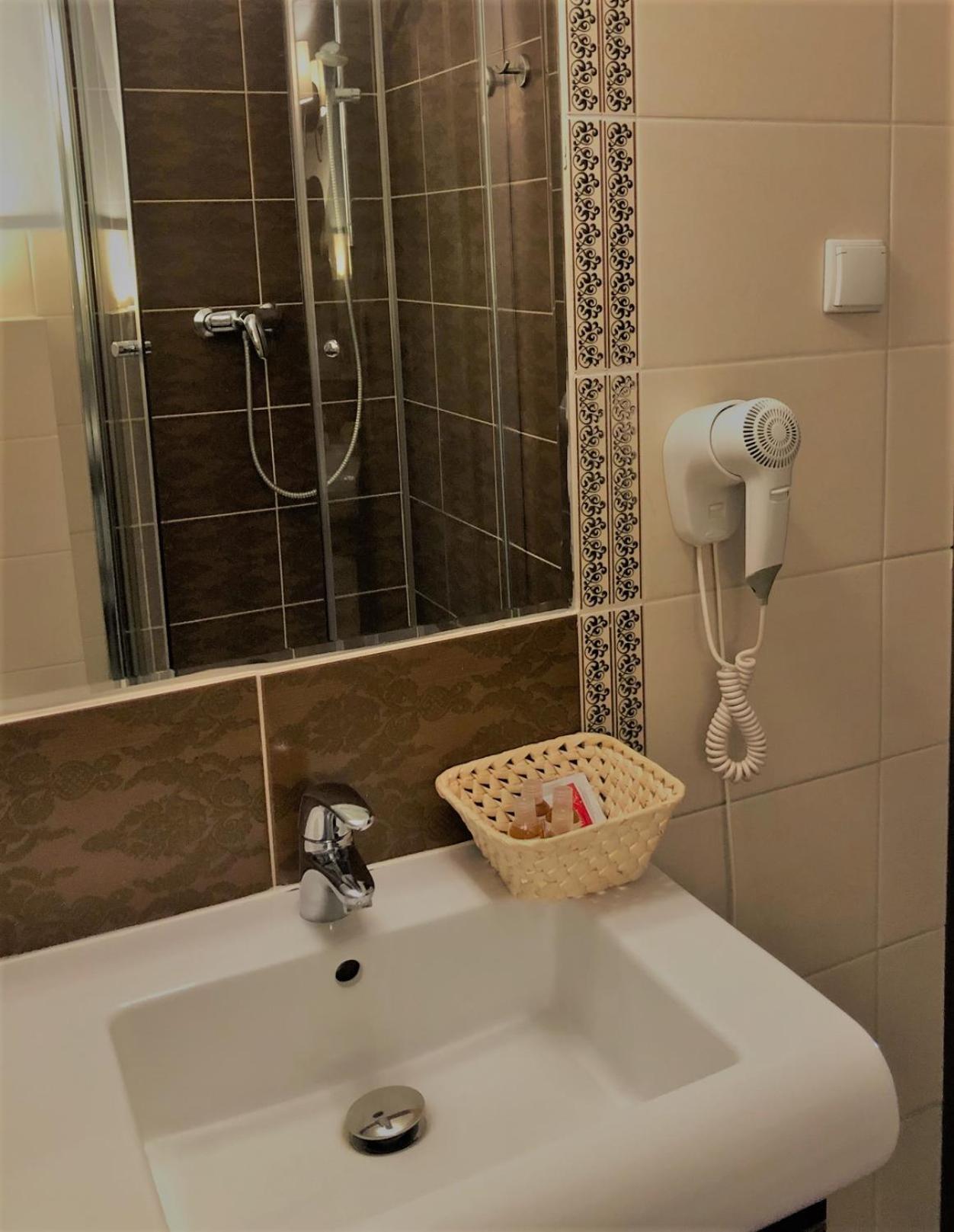 Bronisze Villa Riccona מראה חיצוני תמונה