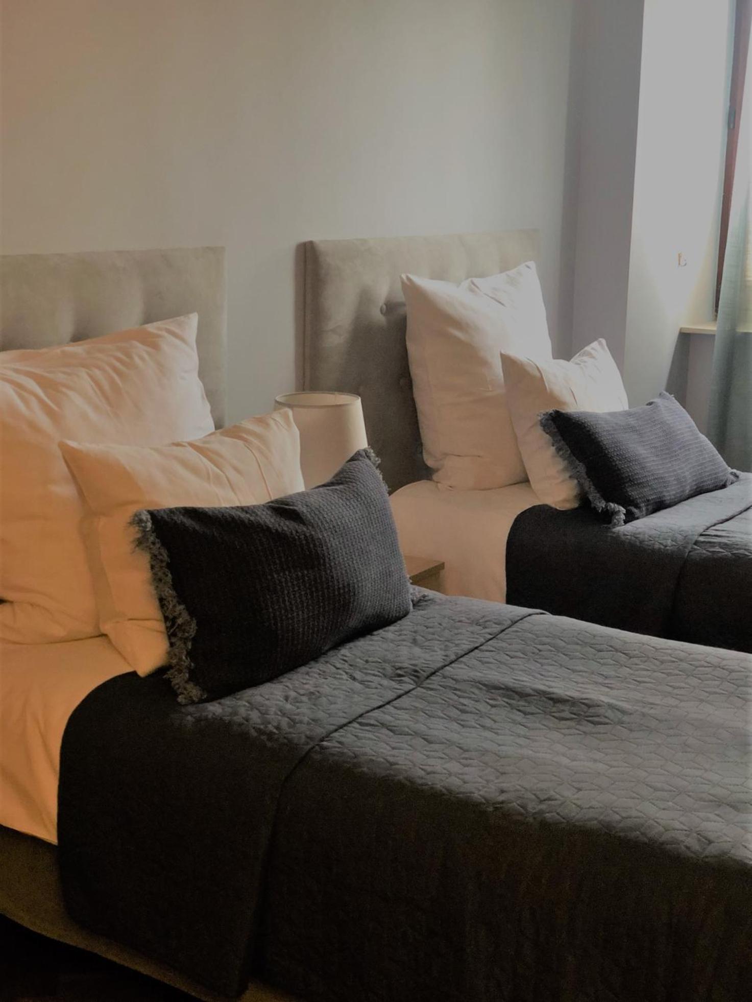 Bronisze Villa Riccona מראה חיצוני תמונה